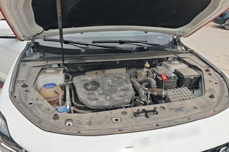 Used JETOUR X70 PRO 2023 1.5T DCT Comfort Edition 7-Seater Engine Bay