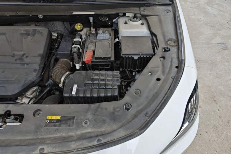 Used JETOUR X70 PRO 2023 1.6T DCT Enjoy PRO 7-Seater Engine Bay Left