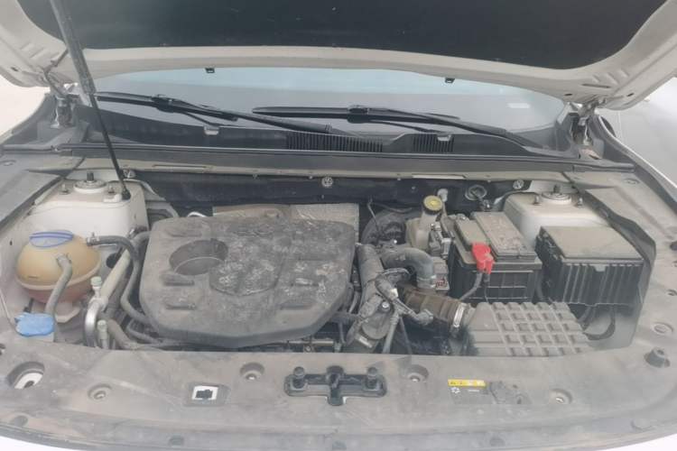 Used JETOUR X70 PRO 2023 1.5T DCT Comfort Edition 5 Seats Engine Bay
