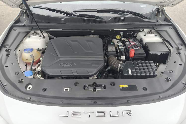 Used JETOUR X70 PRO 2023 1.6T DCT Enjoy PRO 5-Seater Engine Bay