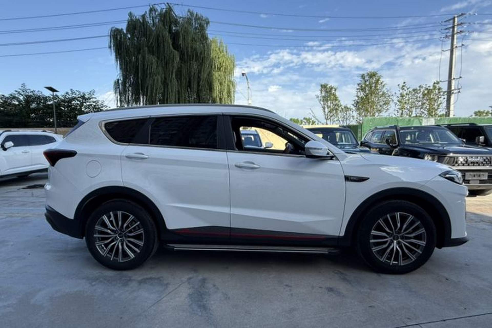 Used JETOUR X70 PRO 2023 1.6T DCT Enjoy PRO 7-Seater Exterior 2