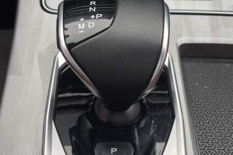 Used JETOUR X70 PRO 2023 1.6T DCT Enjoy PRO 5-Seater Gear Lever