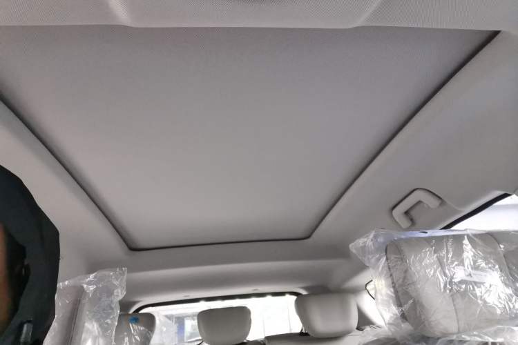 Used JETOUR X70 PRO 2023 2.0T DCT Luxury PRO+ 7-Seater Headliner