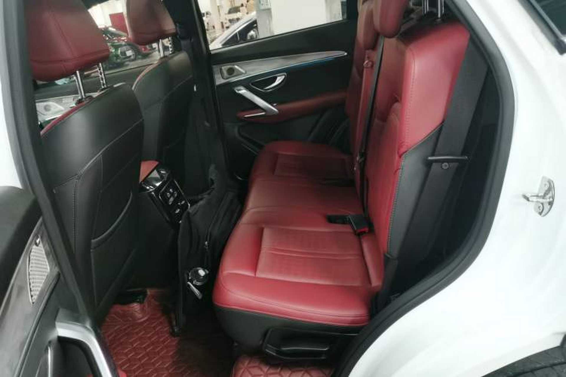 Used JETOUR X70 PRO 2023 1.6T DCT Enjoy MAX 5-seater Interior 4