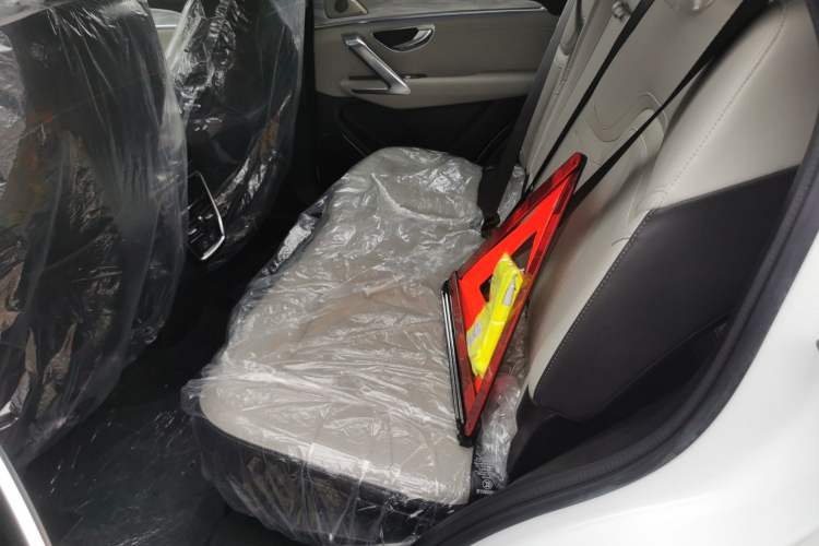 Used JETOUR X70 PRO 2023 2.0T DCT Luxury PRO+ 7-Seater Left Rear Seat