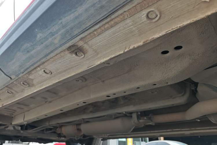 Used JETOUR X70 PRO 2023 1.5T DCT Comfort Edition 7-Seater Left Side Sill