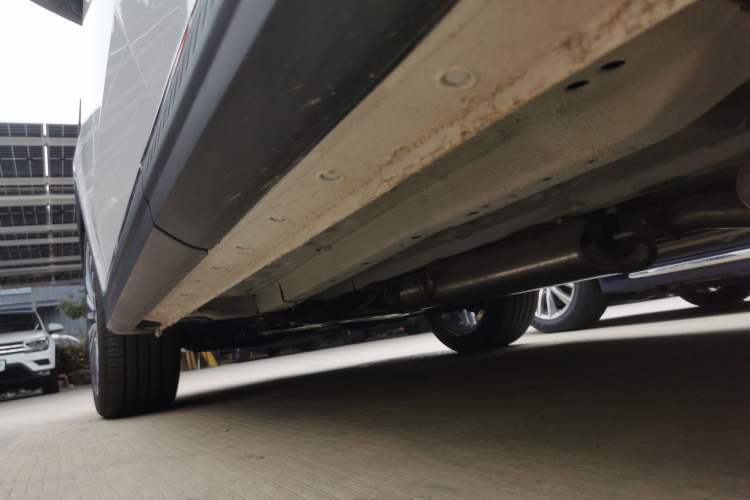 Used JETOUR X70 PRO 2023 2.0T DCT Luxury PRO+ 7-Seater Left Side Sill