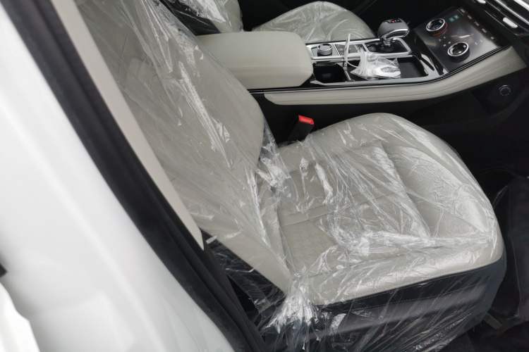 Used JETOUR X70 PRO 2023 2.0T DCT Luxury PRO+ 7-Seater Right Front Seat