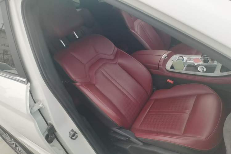 Used JETOUR X70 PRO 2023 1.5T DCT Comfort Edition 5 Seats Right Front Seat