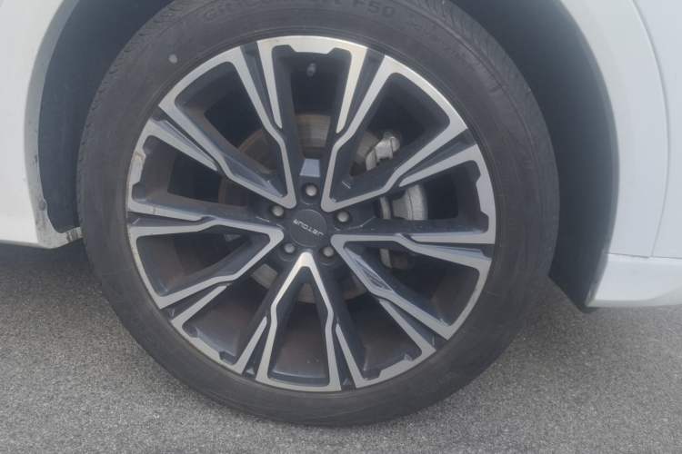 Used JETOUR X70 PRO 2023 2.0T DCT Luxury 5-Seater Right Front Wheel Hub