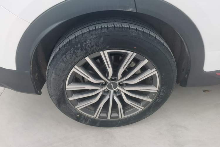 Used JETOUR X70 PRO 2023 1.5T DCT Comfort Edition 5 Seats Right Rear Wheel Hub