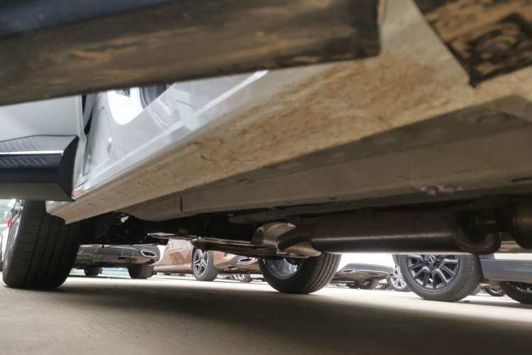 Used JETOUR X70 PRO 2023 2.0T DCT Luxury PRO+ 7-Seater Right Side Sill