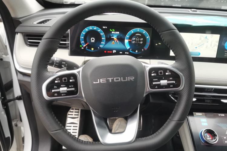 Used JETOUR X70 PRO 2023 2.0T DCT Luxury PRO+ 7-Seater Steering Wheel