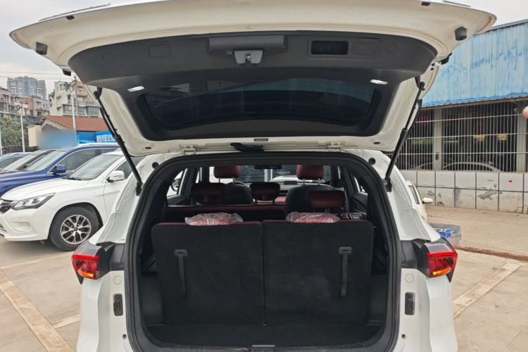 Used JETOUR X70 PRO 2023 1.5T DCT Comfort Edition 7-Seater Trunk