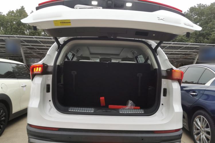 Used JETOUR X70 PRO 2023 2.0T DCT Luxury PRO+ 7-Seater Trunk