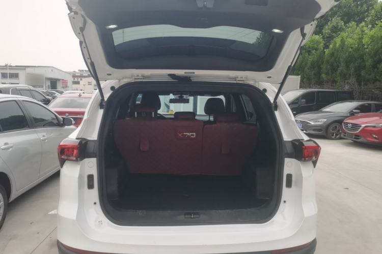 Used JETOUR X70 PRO 2023 1.5T DCT Comfort Edition 5 Seats Trunk