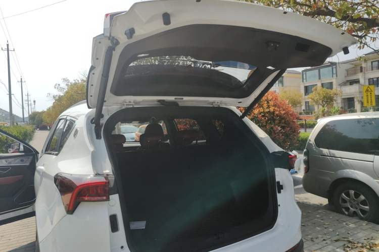 Used JETOUR X70 PRO 2023 1.5T DCT Comfort Edition 5 Seats Trunk