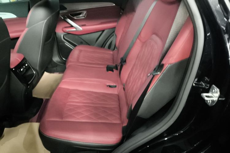 Used JETOUR X70 PRO 2024 1.5T DCT Peanut Edition 7-Seater Left Rear Seat