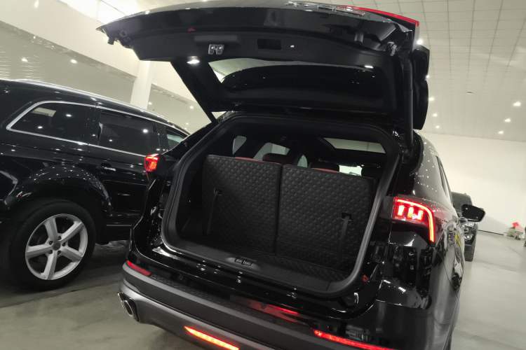 Used JETOUR X70 PRO 2024 1.5T DCT Peanut Edition 7-Seater Trunk