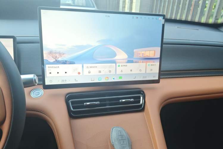 Used JETOUR X70L 2026 Model—1.5TD Dual-Clutch Luxury, 5-seater Audio And AC Panel