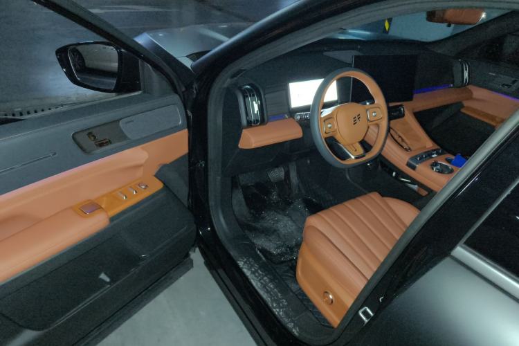 Used JETOUR X70L 2026 Model—2.0TD Automatic Flagship, 5-seater Driver Seat