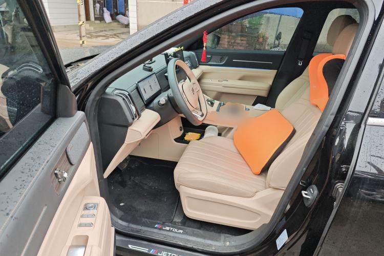 Used JETOUR X70L 2026 Model—2.0TD Automatic Elite, 7-seater Driver Seat