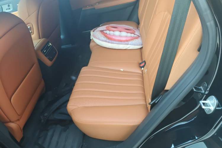 Used JETOUR X70L 2026 Model—1.5TD Dual-Clutch Luxury, 5-seater Left Rear Seat