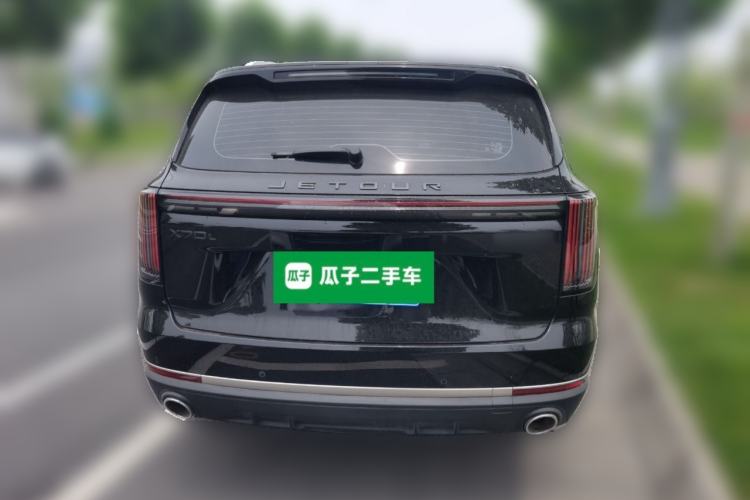 Used JETOUR X70L 2026 Model—1.5TD Dual-Clutch Comfort, 7-seater Rear