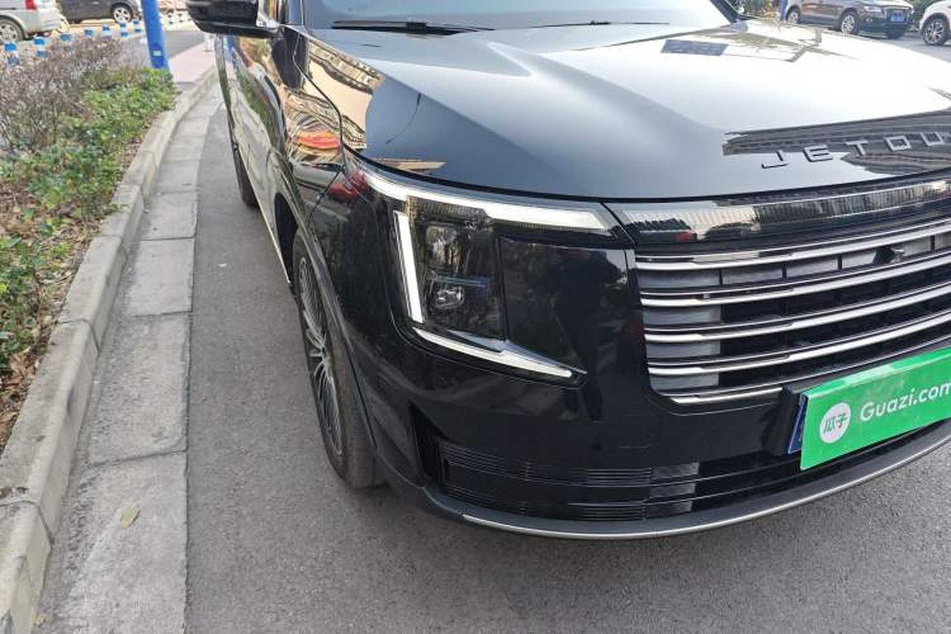 Used JETOUR X70L 2026 Model—2.0TD Automatic Elite, 7-seater Right Front Headlight