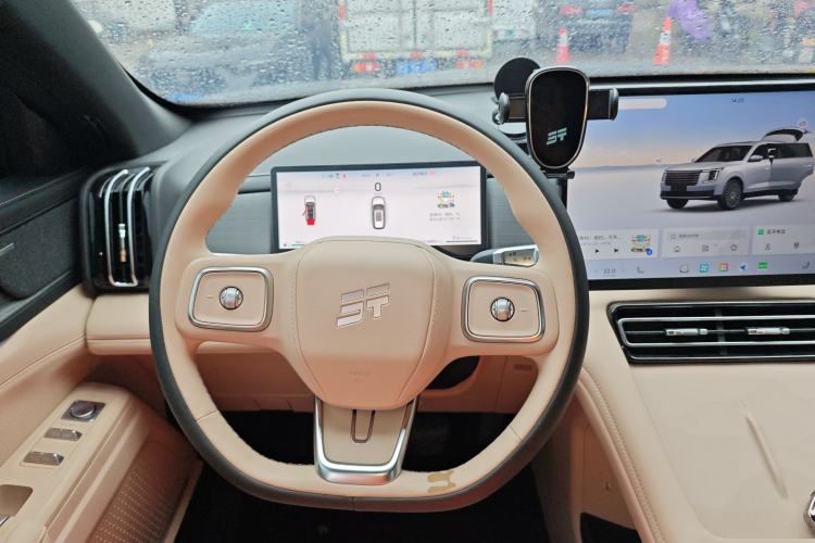 Used JETOUR X70L 2026 Model—2.0TD Automatic Elite, 7-seater Steering Wheel