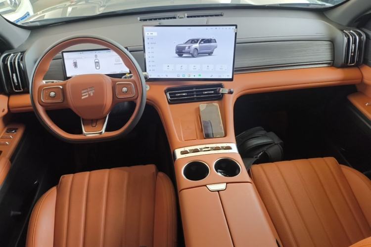 Used JETOUR X70L 2026 Model—2.0TD Automatic Flagship, 7-seater Center Console