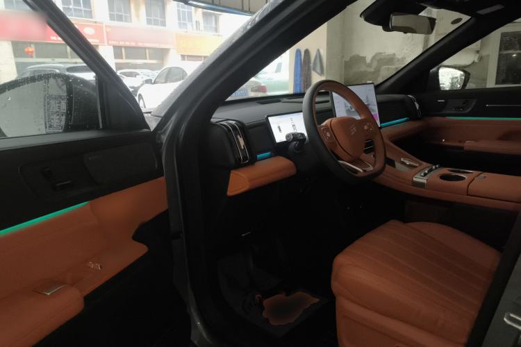 Used JETOUR X70L 2026 Model—2.0TD Automatic Flagship, 7-seater Driver Seat