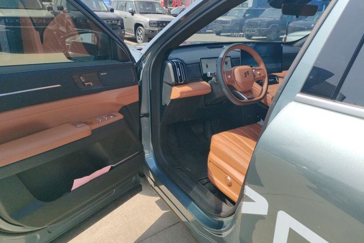 Used JETOUR X70L 2026 Model—2.0TD Automatic Flagship, 7-seater Driver Seat