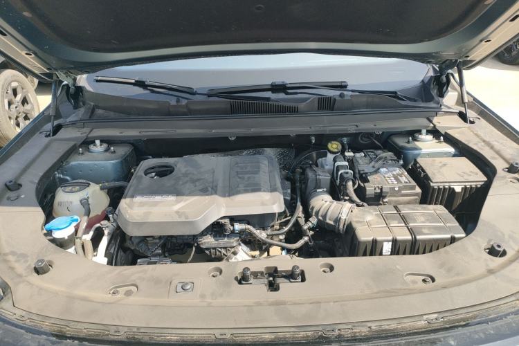 Used JETOUR X70L 2026 Model—2.0TD Automatic Flagship, 7-seater Engine Bay