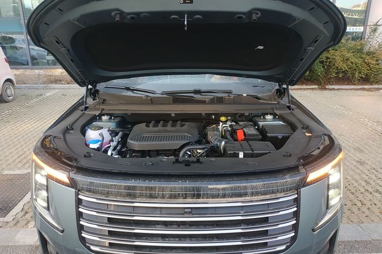 Used JETOUR X70L 2026 Model—1.5TD Dual-Clutch Comfort, 5-seater Engine Bay