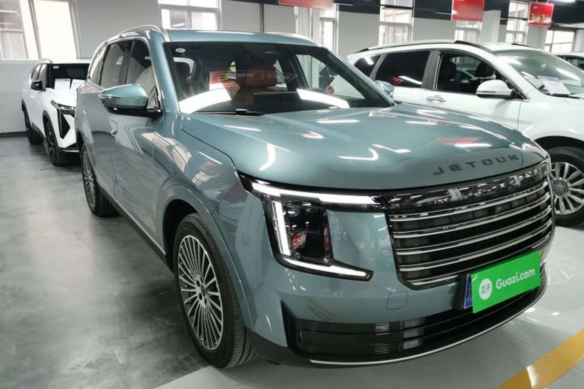 Used JETOUR X70L 2026 Model—2.0TD Automatic Flagship, 7-seater Front Right 45 Deg