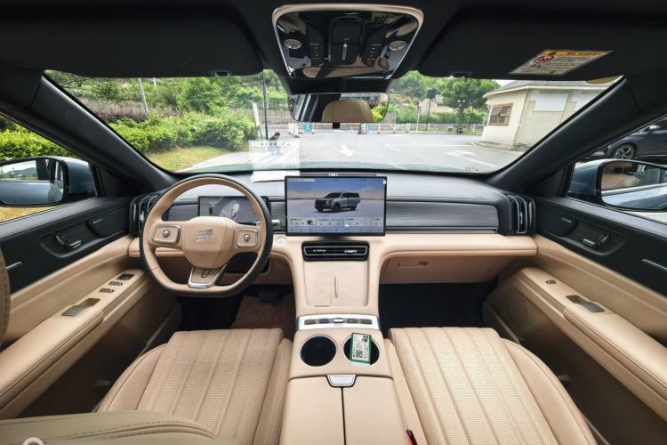 Used JETOUR X70L 2026 Model—1.5TD Dual-Clutch Luxury, 7-seater Interior 3