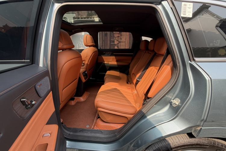 Used JETOUR X70L 2026 Model—2.0TD Automatic Flagship, 7-seater Interior 3