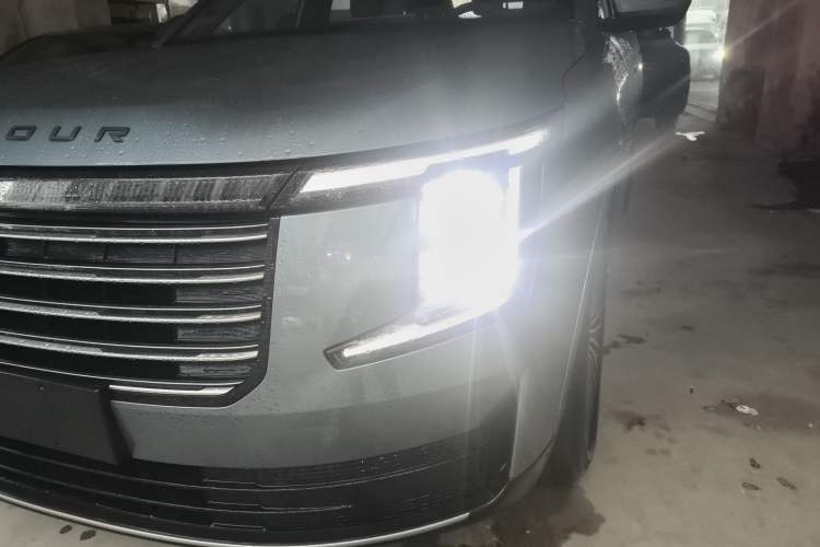 Used JETOUR X70L 2026 Model—2.0TD Automatic Flagship, 7-seater Left Front Headlight