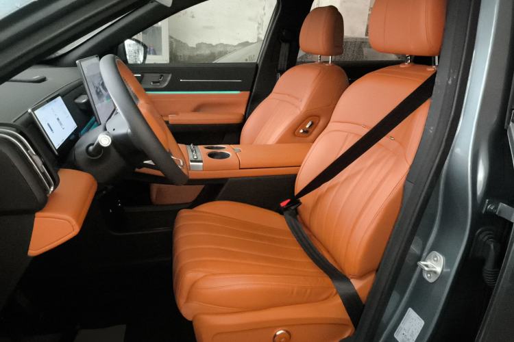 Used JETOUR X70L 2026 Model—2.0TD Automatic Flagship, 7-seater Left Front Seat