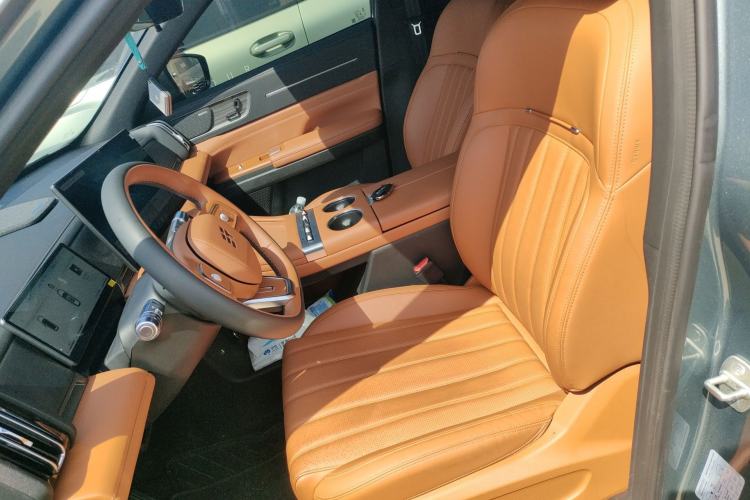 Used JETOUR X70L 2026 Model—2.0TD Automatic Flagship, 7-seater Left Front Seat