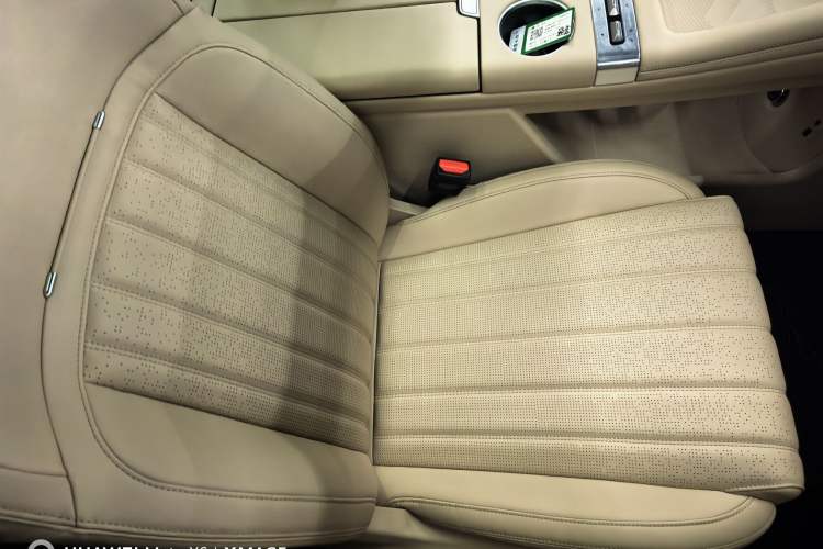 Used JETOUR X70L 2026 Model—1.5TD Dual-Clutch Luxury, 7-seater Right Front Seat