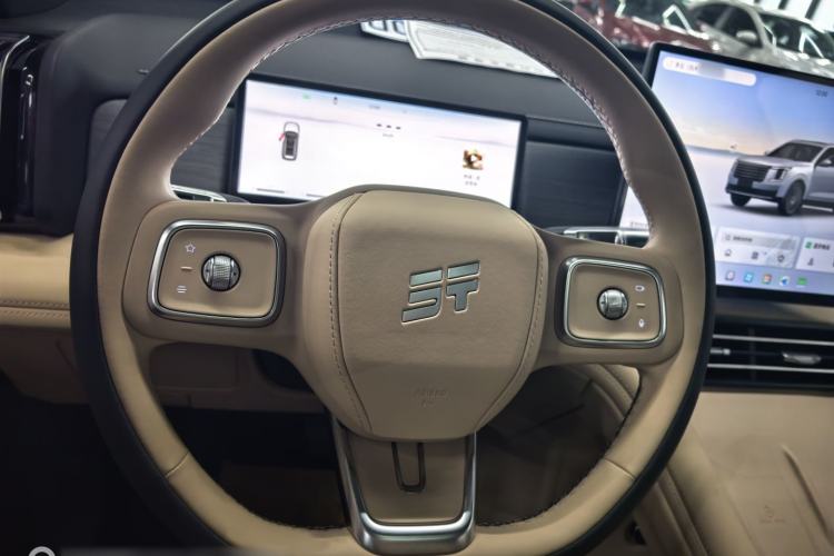 Used JETOUR X70L 2026 Model—1.5TD Dual-Clutch Luxury, 7-seater Steering Wheel