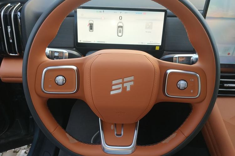 Used JETOUR X70L 2026 Model—1.5TD Dual-Clutch Comfort, 5-seater Steering Wheel