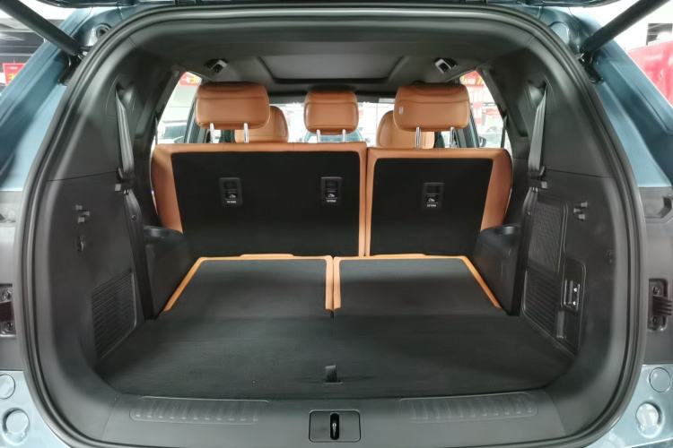 Used JETOUR X70L 2026 Model—2.0TD Automatic Flagship, 7-seater Trunk