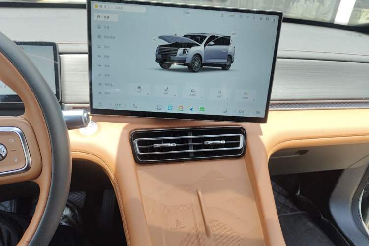 Used JETOUR X70L 2026 Model—2.0TD Automatic Flagship, 7-seater Audio And AC Panel