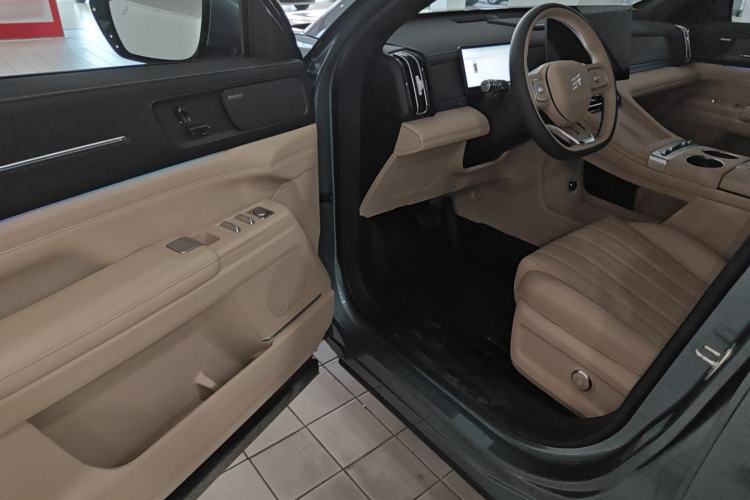 Used JETOUR X70L 2026 Model—2.0TD Automatic Flagship, 7-seater Driver Seat