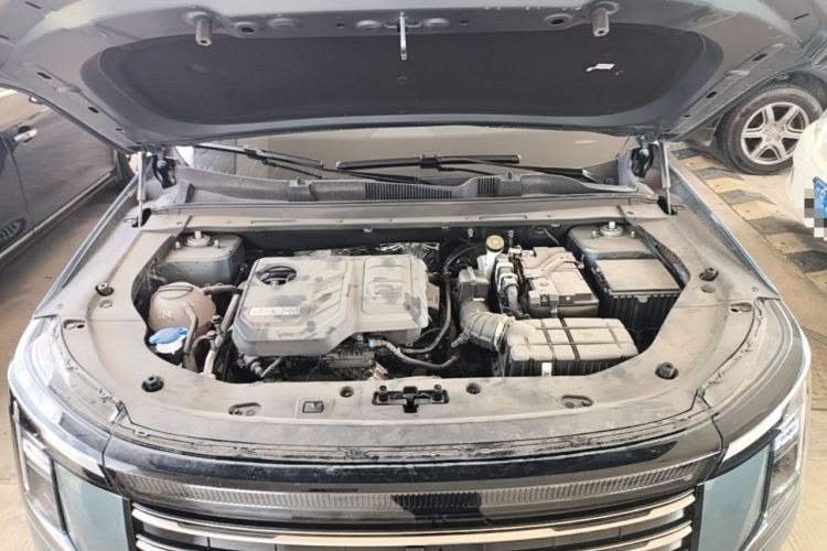 Used JETOUR X70L 2026 Model—2.0TD Automatic Flagship, 7-seater Engine Bay