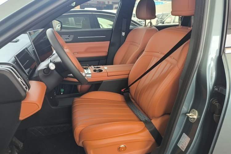 Used JETOUR X70L 2026 Model—2.0TD Automatic Flagship, 7-seater Left Front Seat