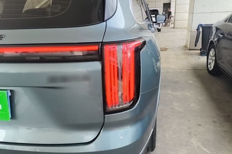 Used JETOUR X70L 2026 Model—2.0TD Automatic Flagship, 7-seater Right Rear Taillight
